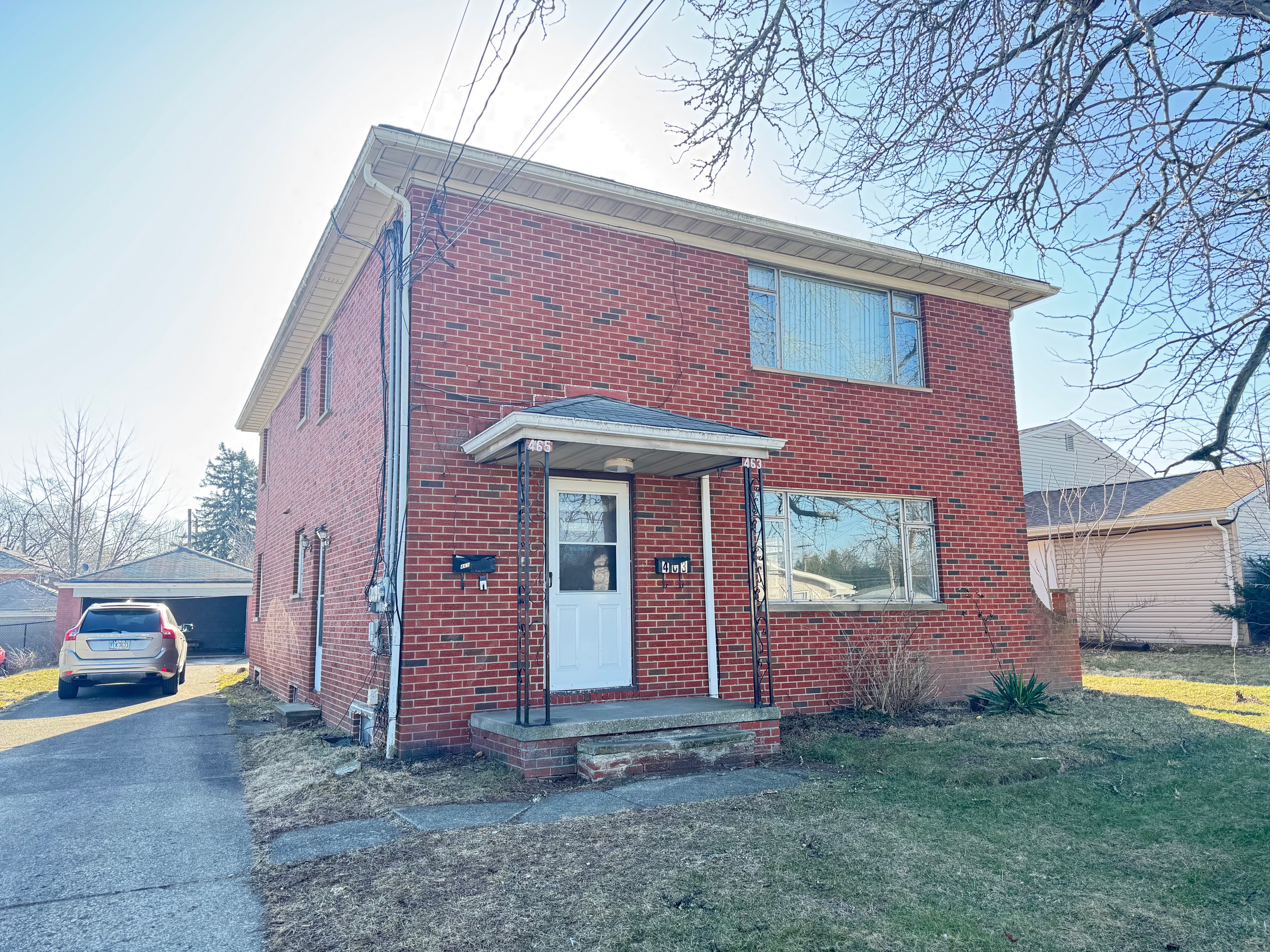 463 Treeside Drive - 463