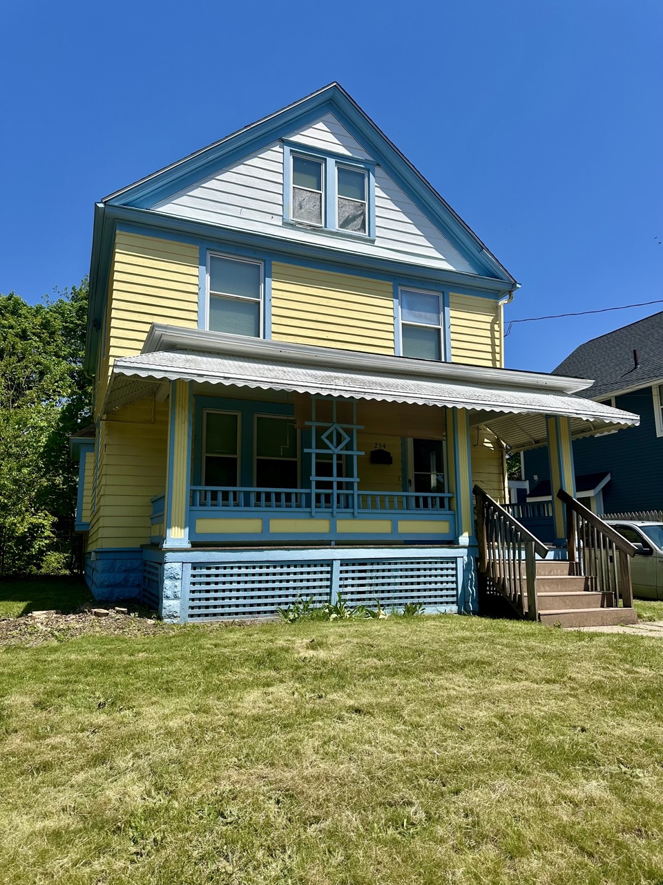 254 Grand Ave.
