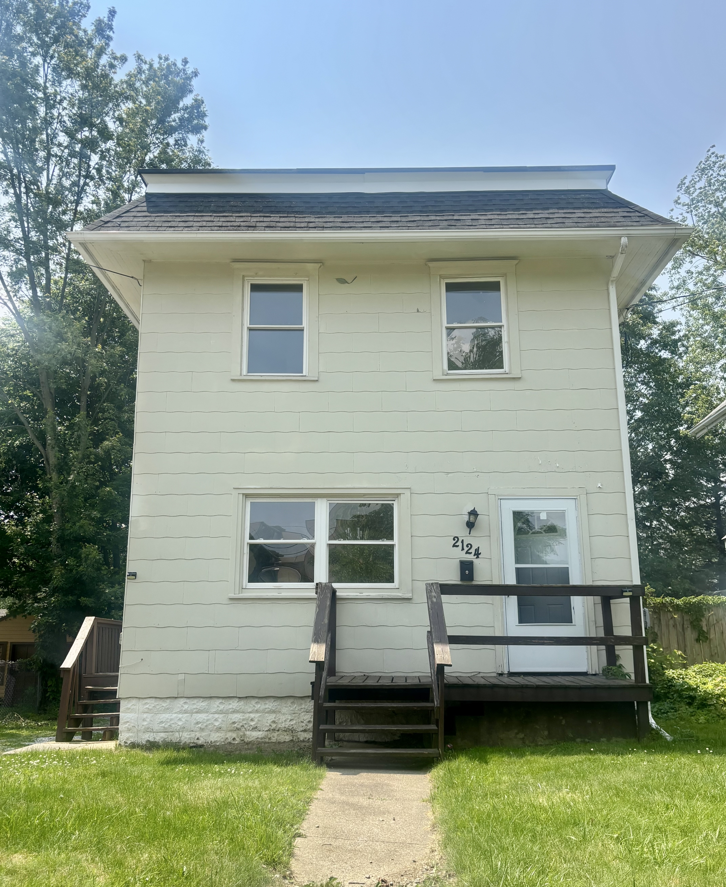 2124 17th Street Southwest