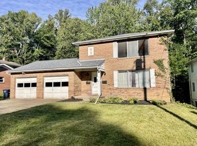 1856-1858 Cromwell Drive